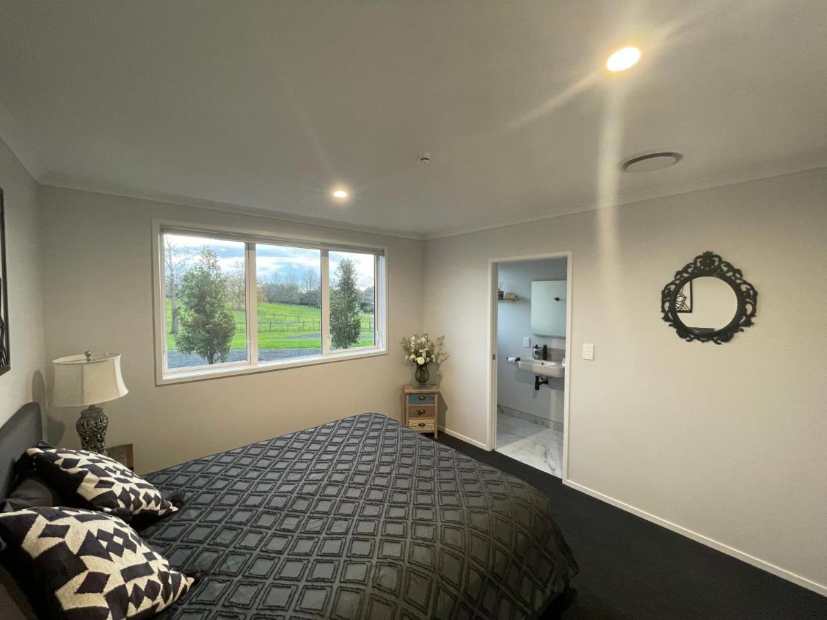 Veld View Bed And Breakfast Tuakau Dış mekan fotoğraf